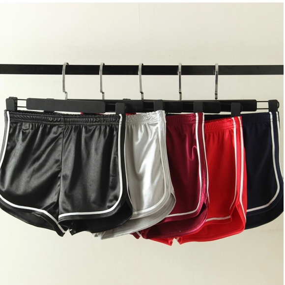 🔅High Waisted Shorts - Picture 4 of 5